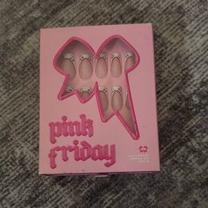NICKI MINAJ  Pink Friday Press-On Nails
